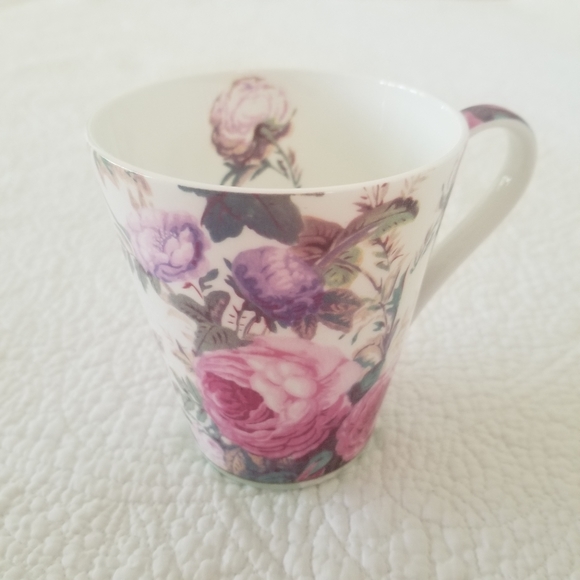 Victoria and Albert Other - Victoria and Albert Fine Bone China Mug
